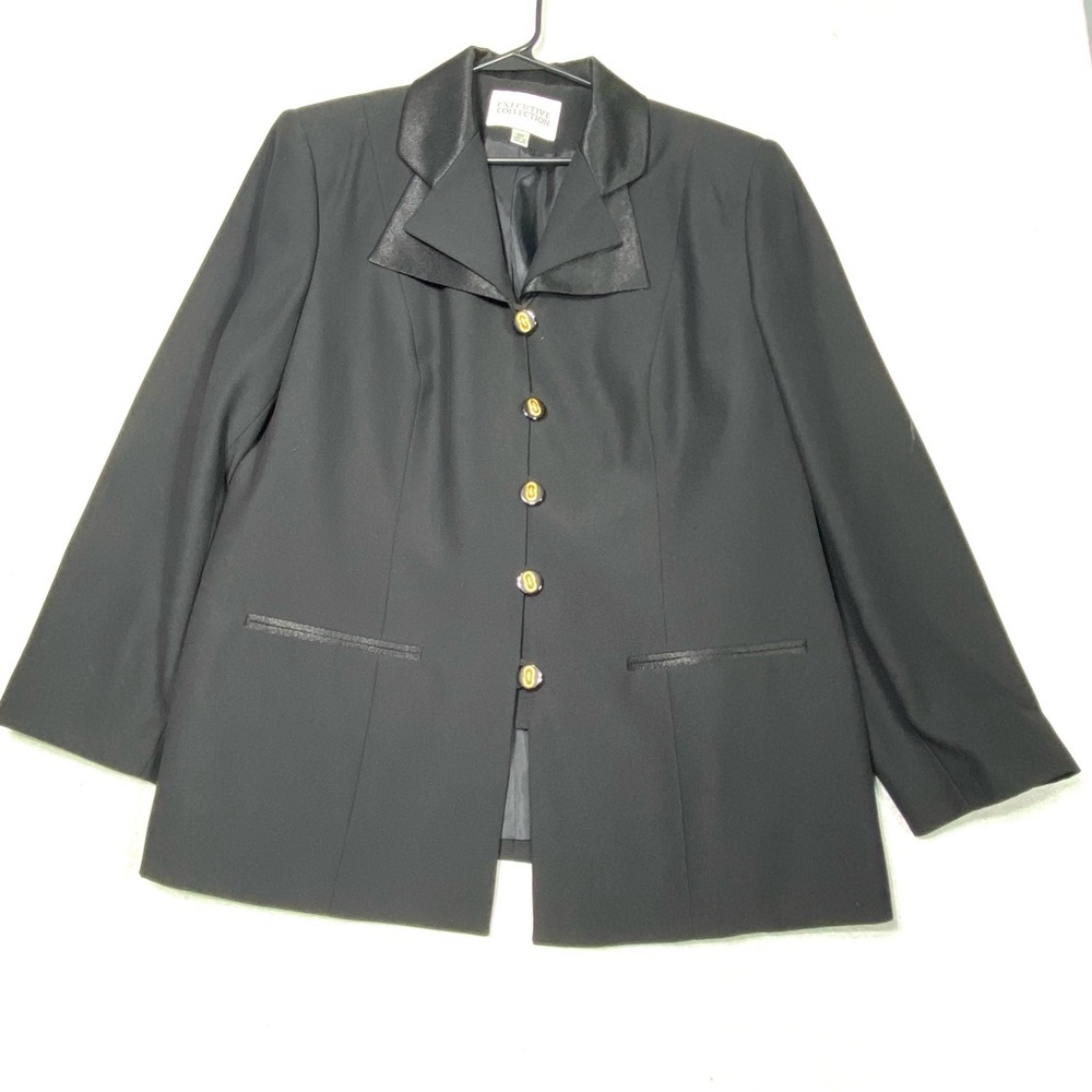VTG Executive Collection Black Blazer Women's 18W Gold Tone Button Satin Collar